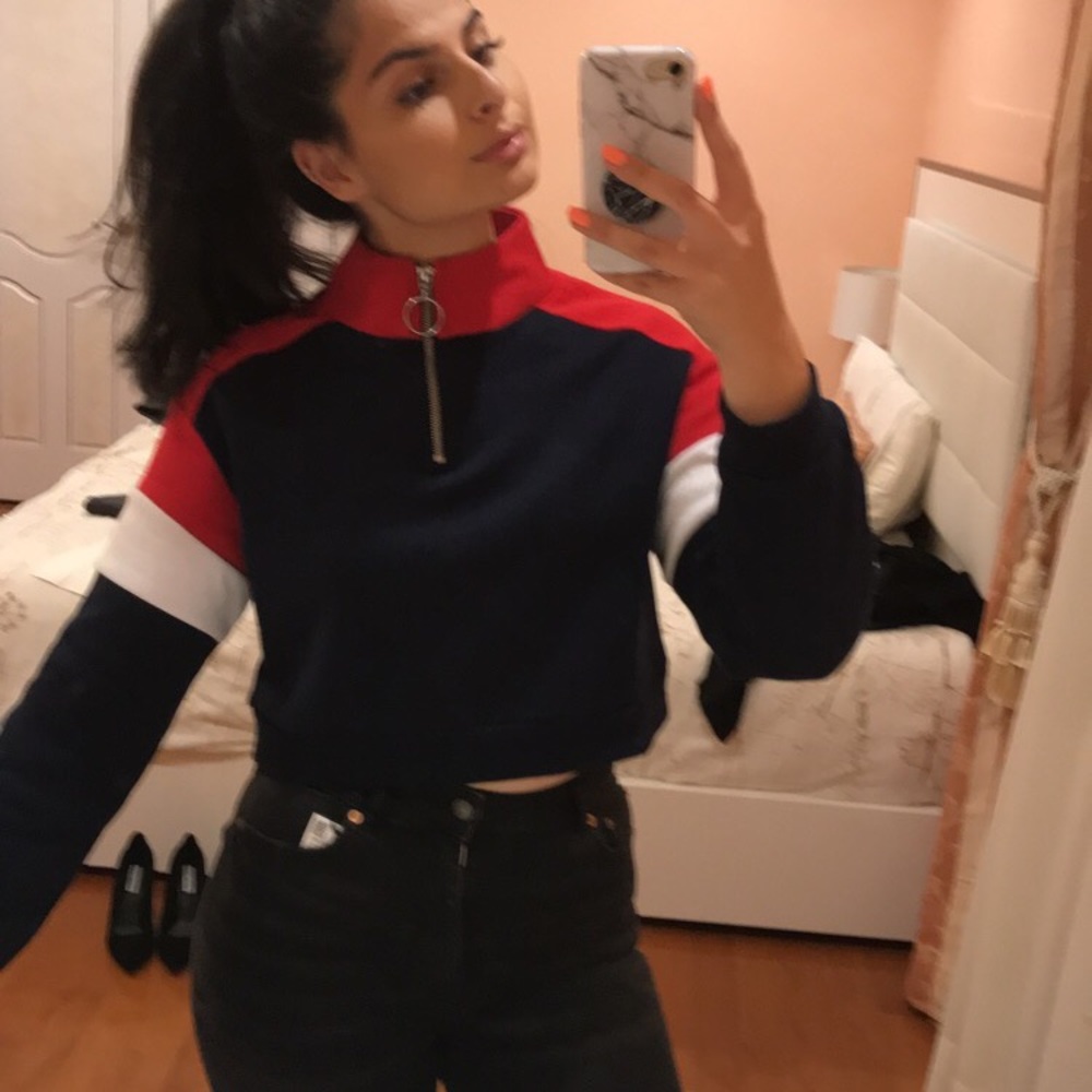 Cropped sweater